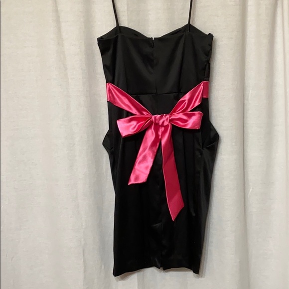 Intrigue Black Cocktail Dress - Picture 2 of 3